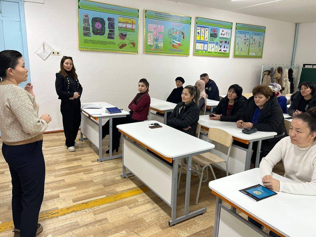 “Жетісу облысы білім басқармасының Ескелді ауданы бойынша білім бөлімі” мемлекеттік мекемесінің “С.Сейфуллин атындағы орта мектеп МДШО” коммуналдық мемлекеттік мекемесінде 07.02.2023 ж «Құқықтық тәрбиені қалыптастыруда отбасының рөлі» тақырыбында