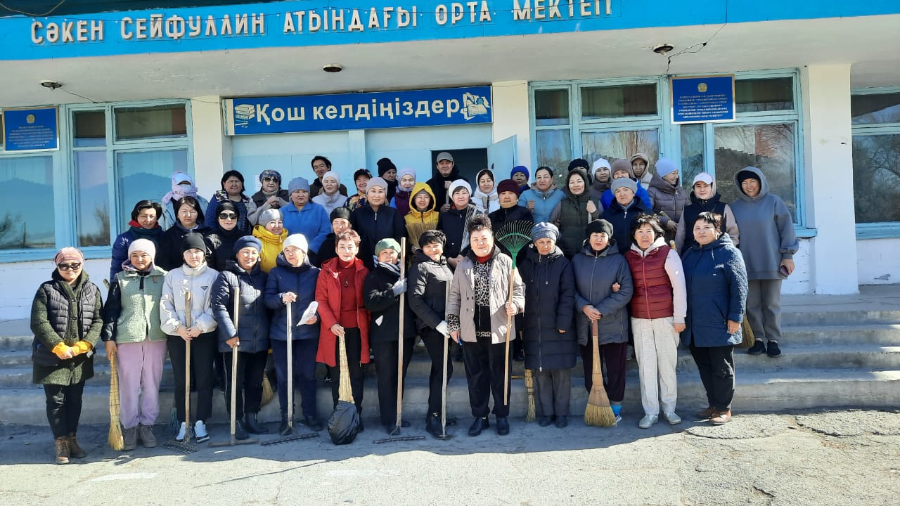 Республика бойынша сенбілік өтті.  Сенбілікке Ескелді ауданы Бақтыбай ауылы  С. Сейфуллин атындағы орта мектебінің  әкімшілігі ұстаздары,сынып жетекшілері және техникалық персонал ұжымдары 100% өз үлестерін қосты.